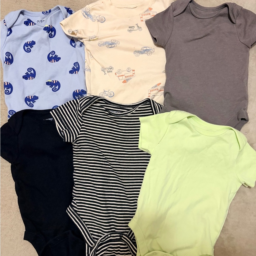 Old Navy Baby Multi-Color Short Sleeve One-Piece Bodysuit Set